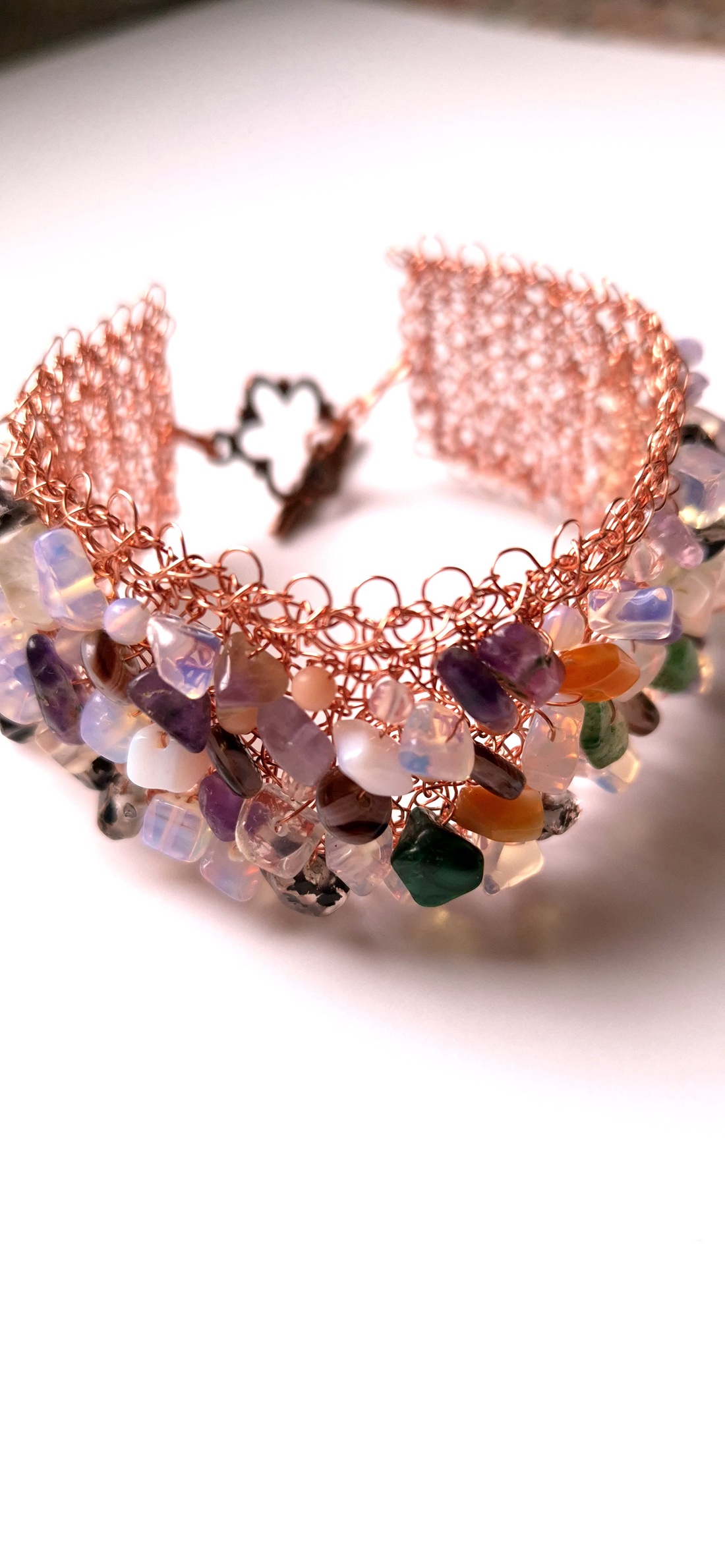 Bratara din cupru cu chipsuri din pietre semiprețioase  - bijuterii - brățări - brățări din cupru - Artynos.ro