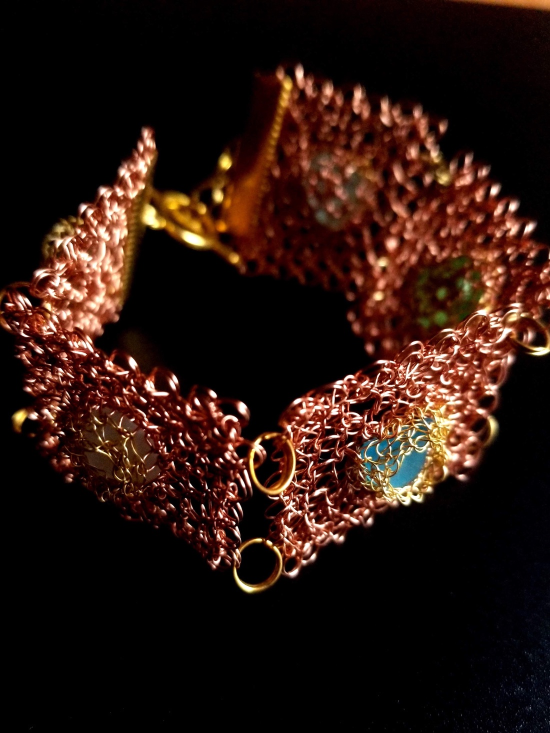 Bratara cupru cu sticla de mare -sea glass  - bijuterii - brățări - brățări din cupru - Artynos.ro