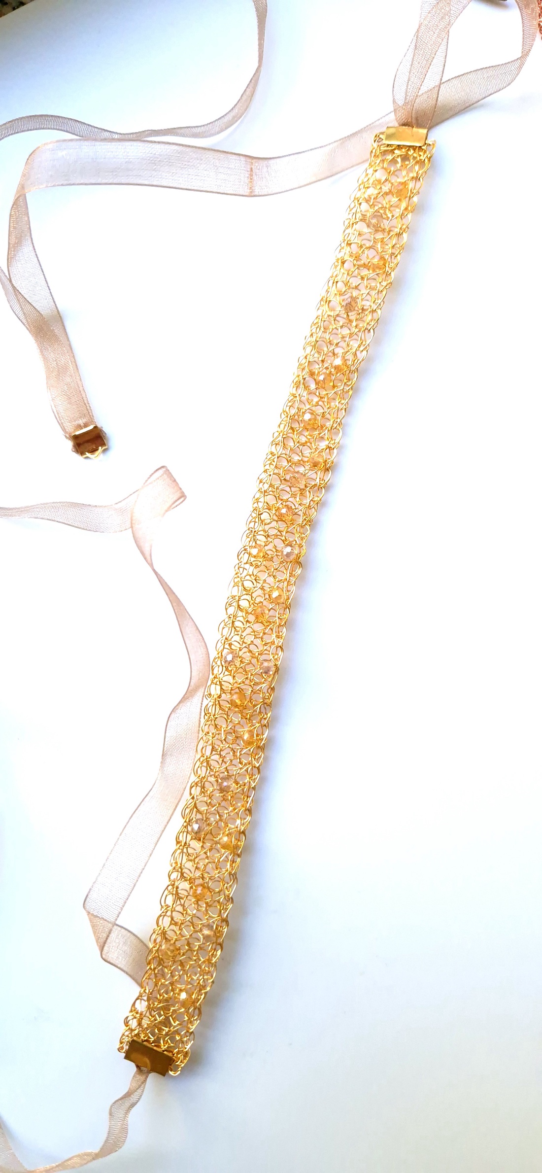 Bentita de par din cupru gilt cu margele si organza  - îmbrăcăminte și modă - accesorii păr - bandă de păr și agrafe păr - Artynos.ro