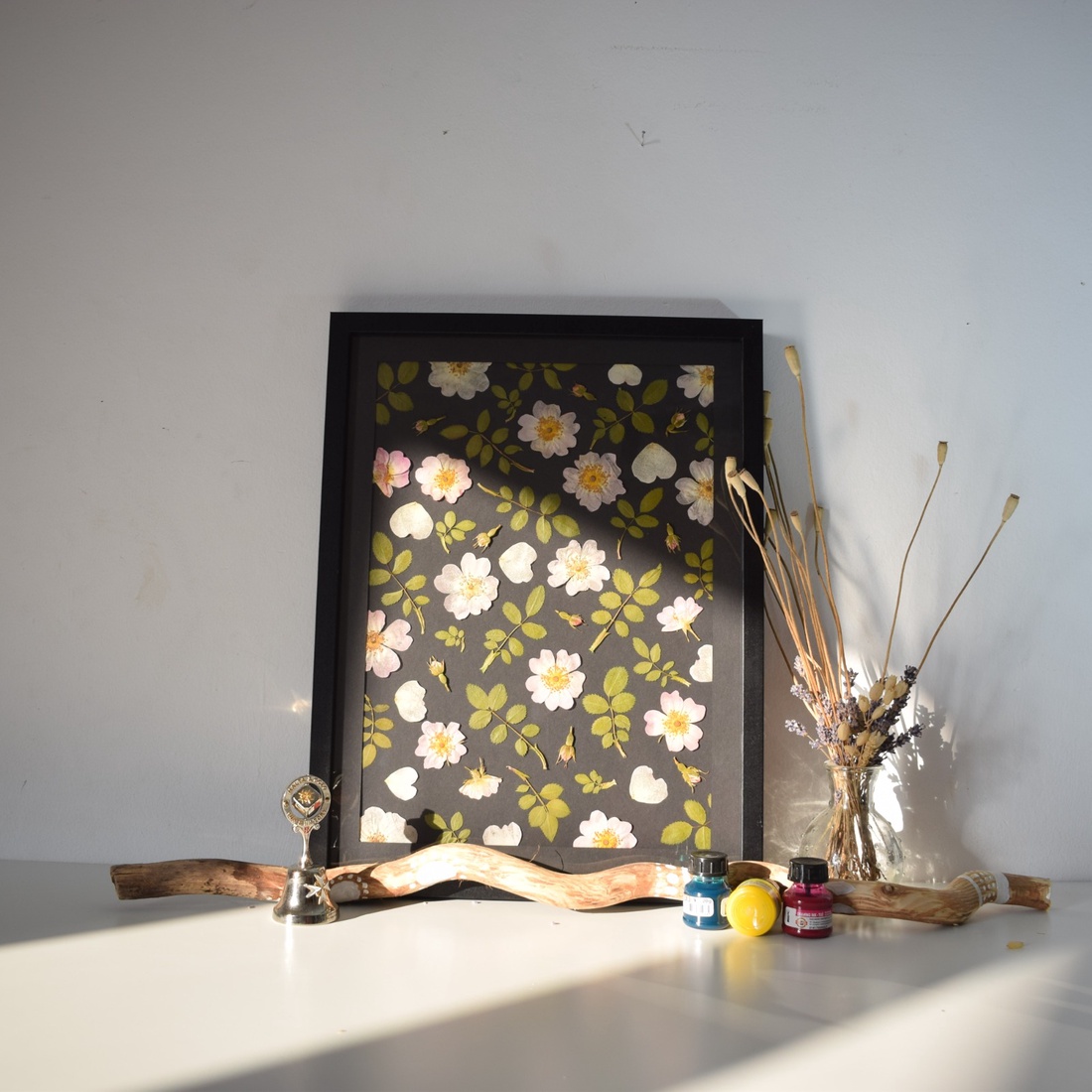 Trandafir Sălbatic - casă & stil de viață - accesorii pentru decorat casa - decorațiuni de pereți, decorațiuni suspendate - decorațiuni suspendate - Artynos.ro Trandafir Sălbatic - casă & stil de viață - accesorii pentru decorat casa - decorațiuni de pereți, decorațiuni suspendate - decorațiuni suspendate - Artynos.ro