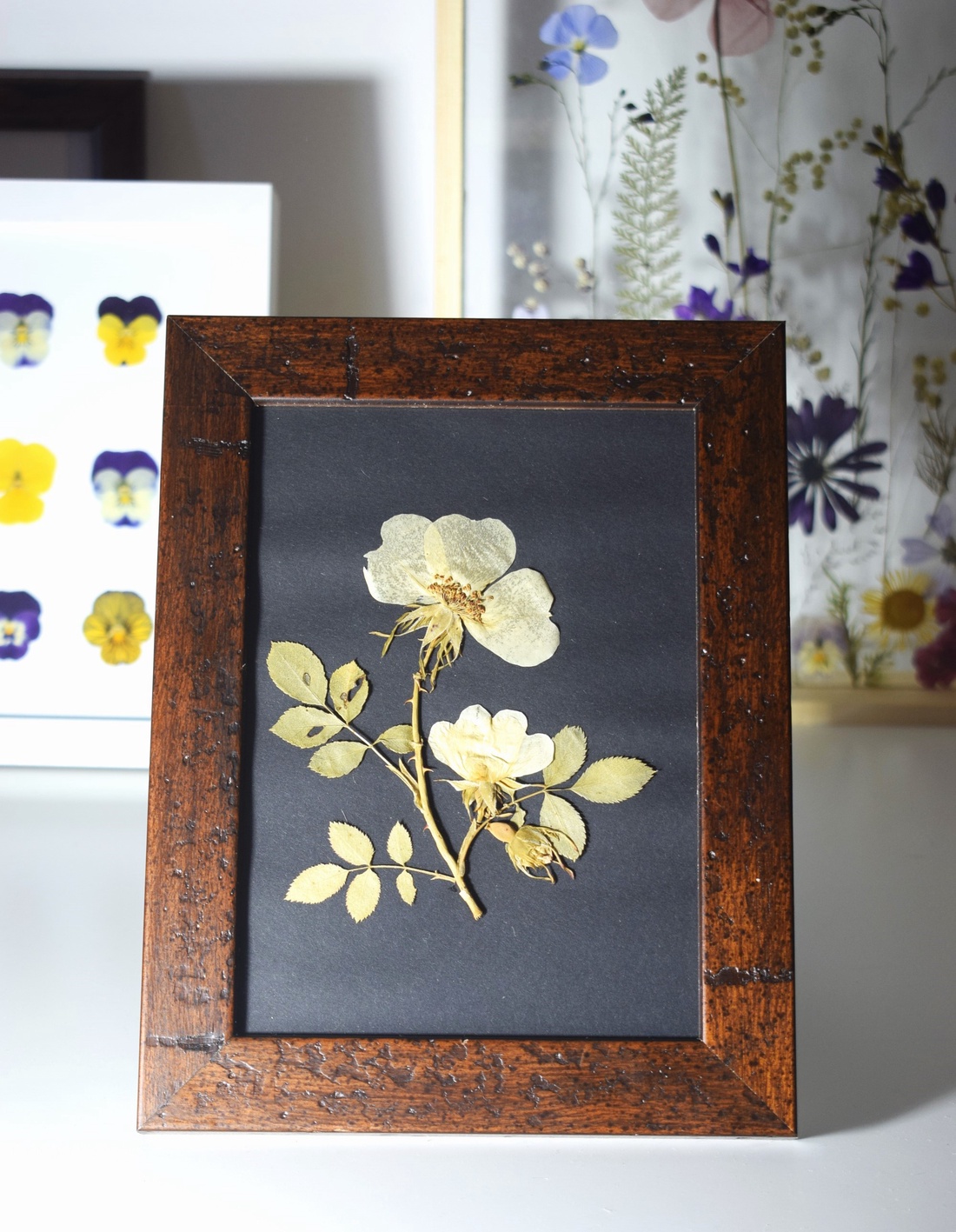 Trandafir salbatic - casă & stil de viață - accesorii pentru decorat casa - decorațiuni de pereți, decorațiuni suspendate - decorațiuni perete, macramé - Artynos.ro