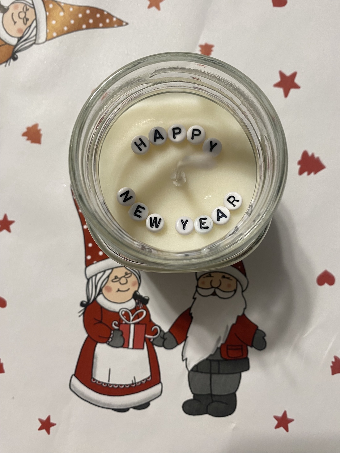 Lumânare parfumată cu mesaj ascuns Happy New Year - casă & stil de viață - lumânări, parfumuri, arome - lumânare - lumânări artizanale - Artynos.ro