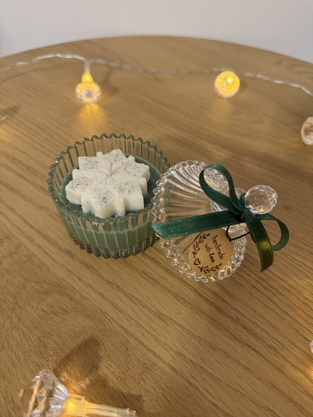 Lumânare parfumată Luxury Snowflake 65g - crăciun - decorațiuni de crăciun de casă - lumânări parfumate de crăciun - Artynos.ro