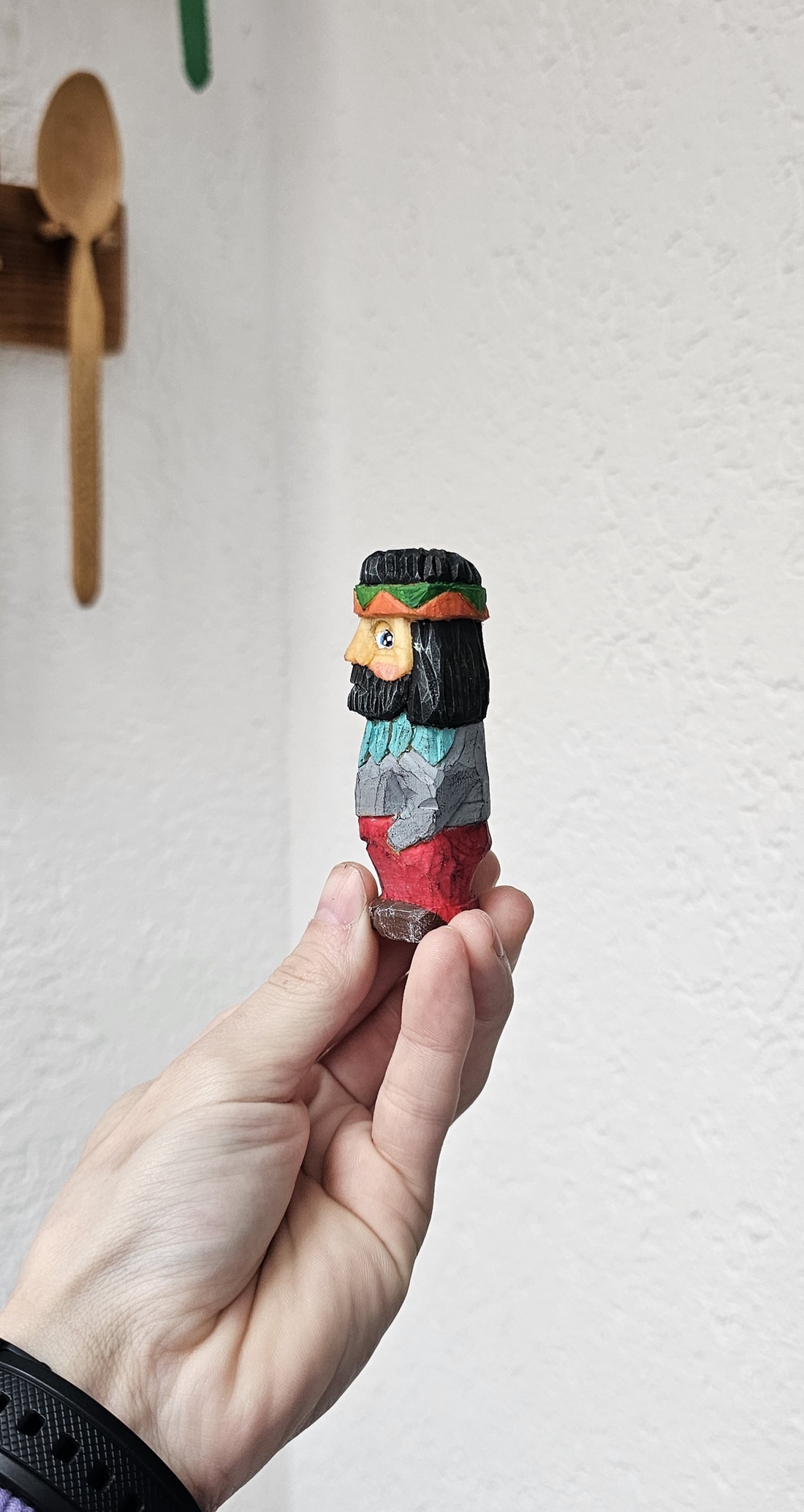 Jucarie din Lemn INDIAN Pentru Copii - arte vizuale și accesorii - sculptură - statuie lemn - Artynos.ro Jucarie din Lemn INDIAN Pentru Copii - arte vizuale și accesorii - sculptură - statuie lemn - Artynos.ro