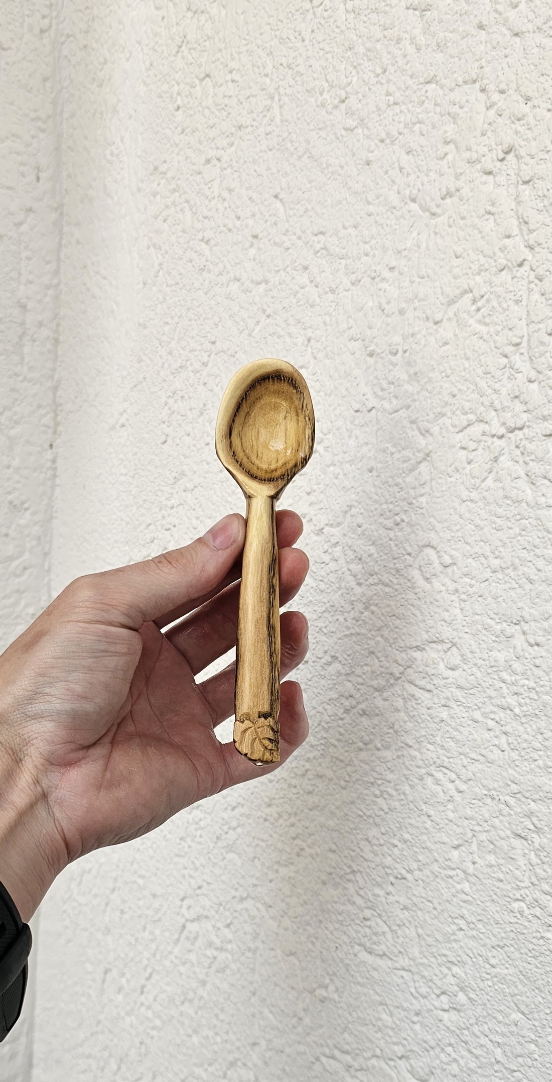 Linguriță Din Lemn cu Frunzuliță pentru Cafea,Ceai sau Decor - casă & stil de viață - accesorii pentru echipamente de bucătărie - accesorii de servire - boluri și farfurii din lemn, bol de servire - Artynos.ro Linguriță Din Lemn cu Frunzuliță pentru Cafea,Ceai sau Decor - casă & stil de viață - accesorii pentru echipamente de bucătărie - accesorii de servire - boluri și farfurii din lemn, bol de servire - Artynos.ro