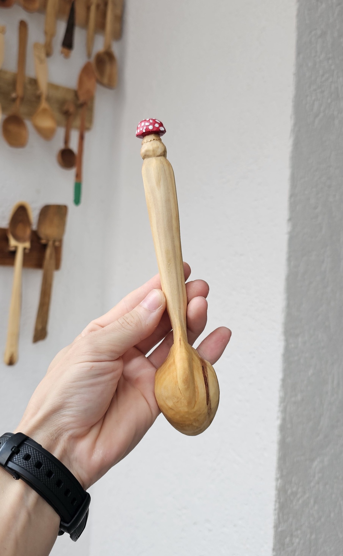 Linguriță Din Lemn cu Ciupercuțăpentru Cafea sau Decor - arte vizuale și accesorii  - sculptură - sculptură din piatră - Artynos.ro