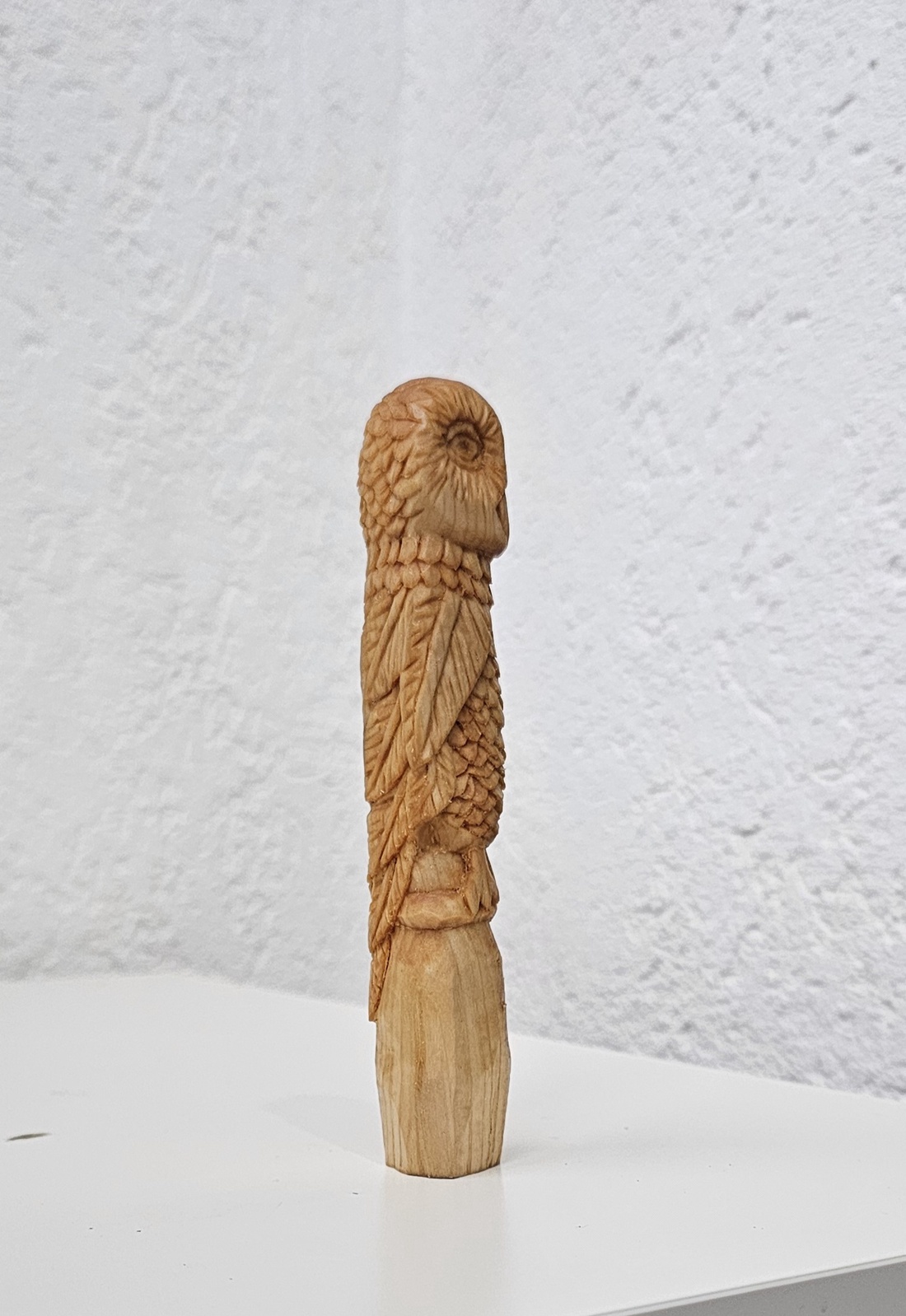 Bufniță din Lemn Natural � Sculptată Manual - jucării și echipamente pentru copii - accesorii sport - accesorii pentru sporturi de zăpadă - Artynos.ro