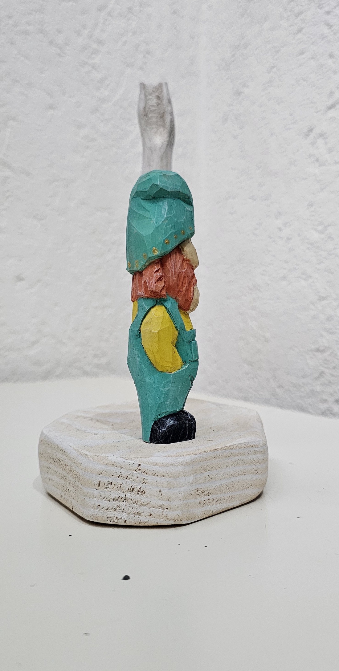 Gnom Morăcanos-Figurina Sculptata si Pictata Manual - jucării și echipamente pentru copii - accesorii sport - accesorii pentru alte jocuri și sporturi - Artynos.ro