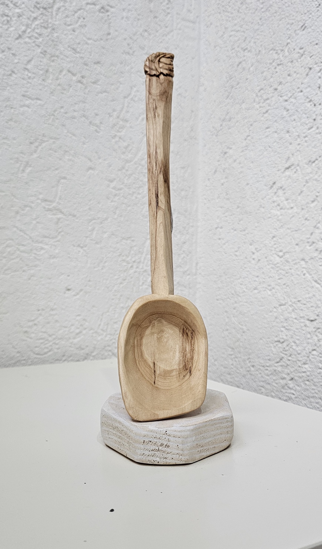  Lingură Artizanală din Lemn de Plop � Lucrată Manual - casă & stil de viață - echipamente de bucătărie - accesorii de servire - linguri și furculițe artizanale - Artynos.ro