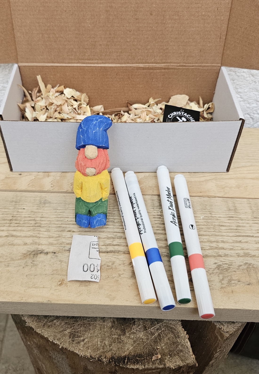 Pachet Creativ � Gnom din Lemn Sculptat Manual + Carioci Acrilice - jucării și echipamente pentru copii - accesorii sport - accesorii pentru alte jocuri și sporturi - Artynos.ro