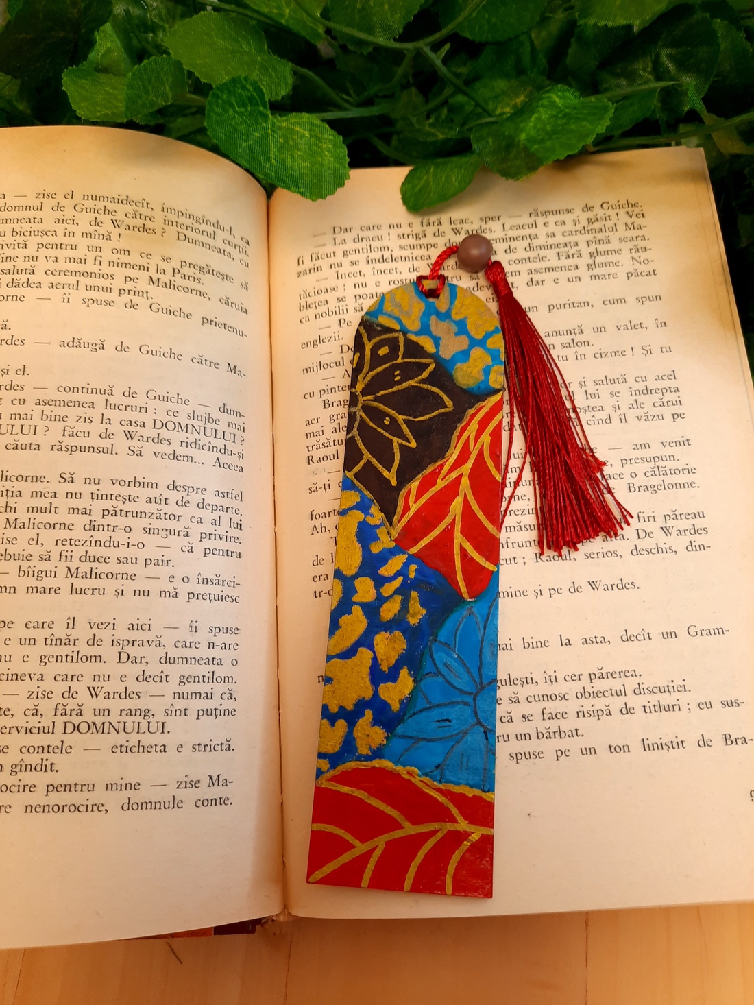 Semn de carte pictat manual cu motive abstracte - cărți și creații cu tematică muzicală, cadouri - semn de carte - Artynos.ro