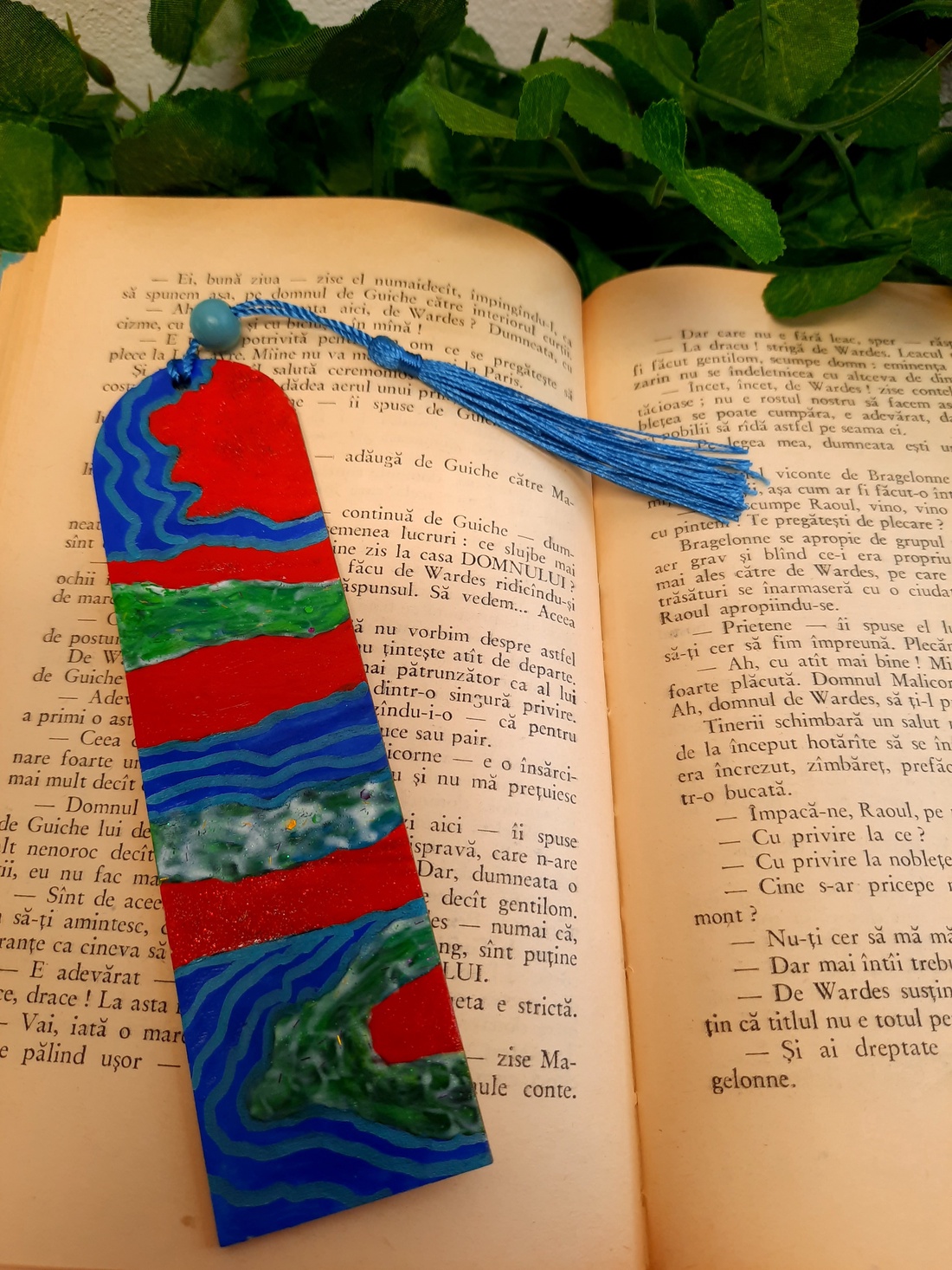 Semn de carte pictat manual cu motive abstracte - cărți și creații cu tematică muzicală, cadouri - semn de carte - Artynos.ro