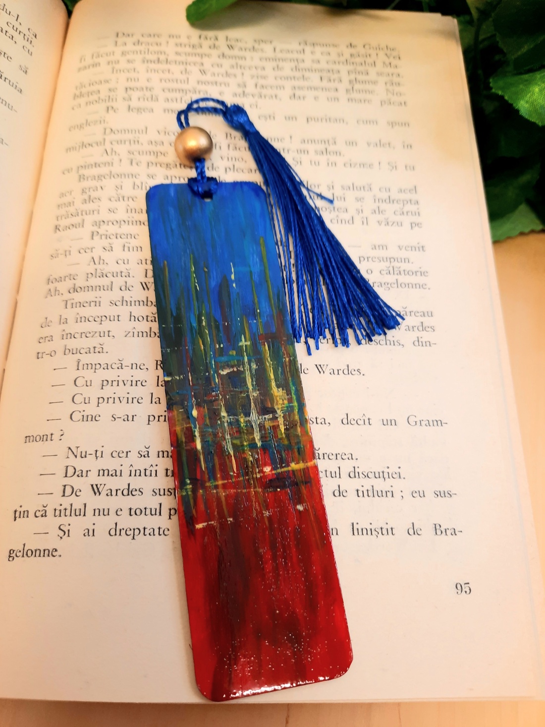 Semn de carte pictat manual - City lights - cărți și creații cu tematică muzicală, cadouri - semn de carte - Artynos.ro