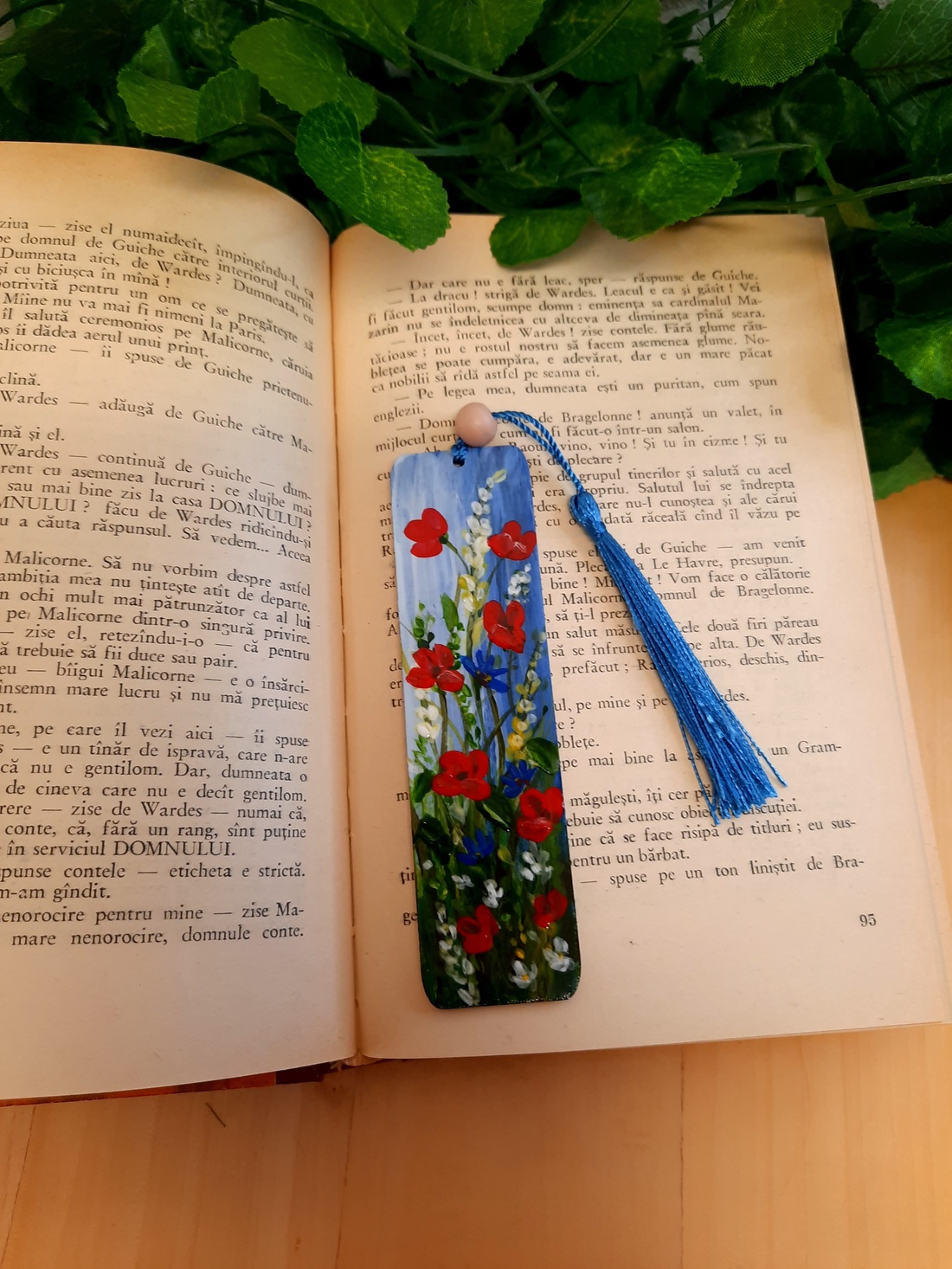 Semn de carte pictat manual - Camp cu flori - cărți și creații cu tematică muzicală, cadouri - semn de carte - Artynos.ro