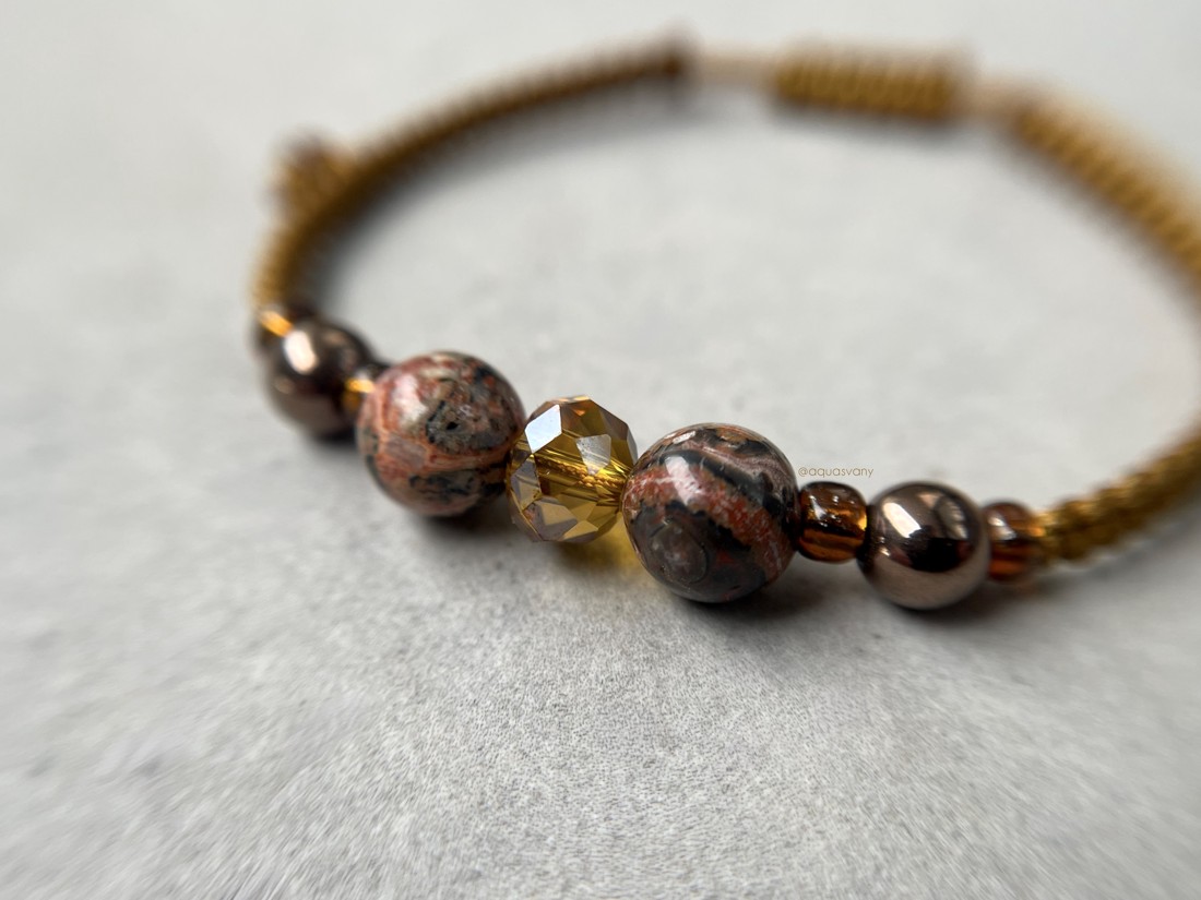 Brățară macramé din jasp leopard și hematit -  - Artynos.ro