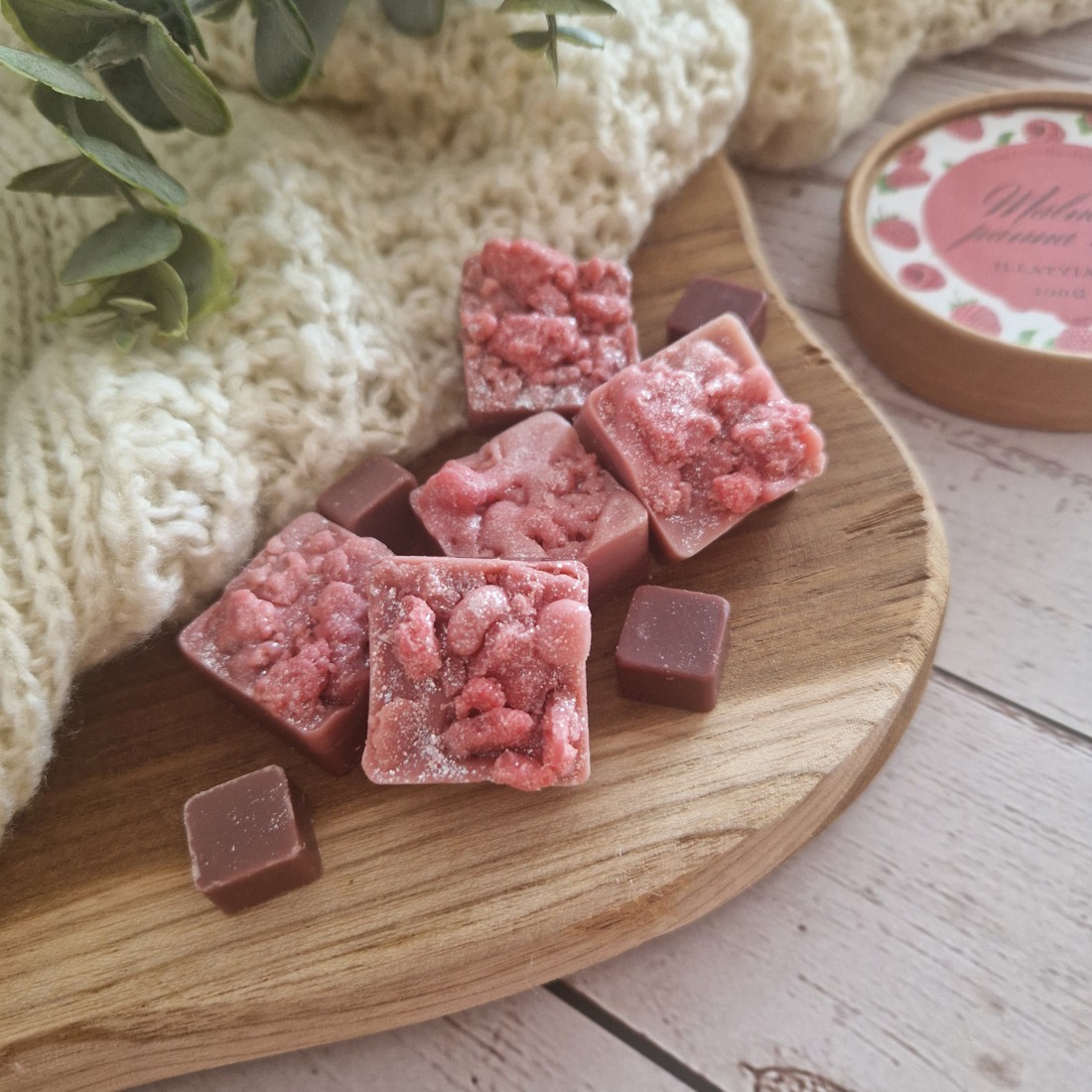 Ceară parfumată cu panna cotta de zmeură -  - Artynos.ro