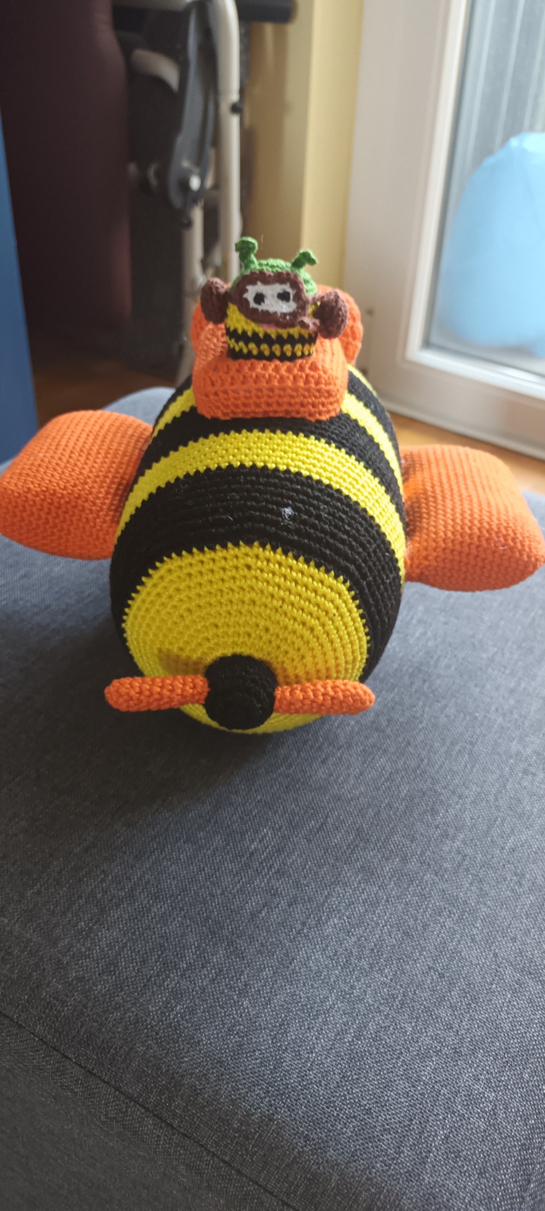 Zbor de albine - jucării și echipamente pentru copii - plușuri - figurine de pluș - Artynos.ro