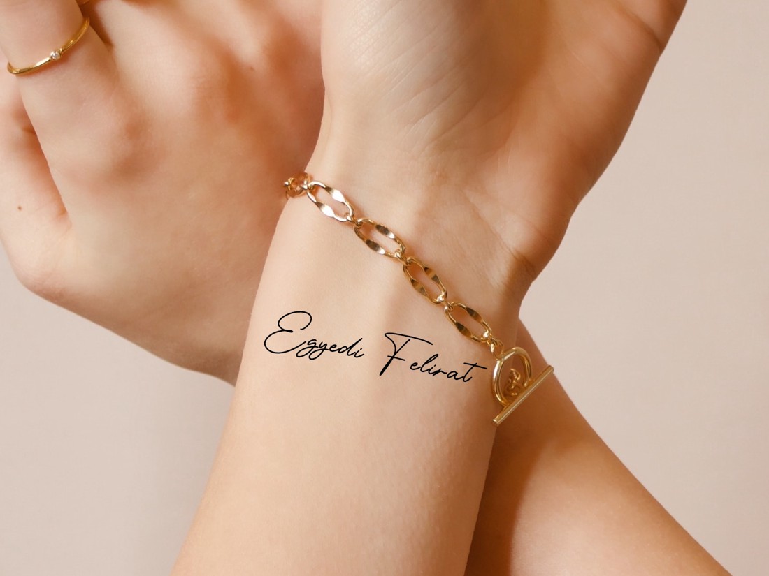 Tatuaj temporar cu inscripție personalizată (3 buc / pachet) - - Artynos.ro Tatuaj temporar cu inscripție personalizată (3 buc / pachet) - - Artynos.ro