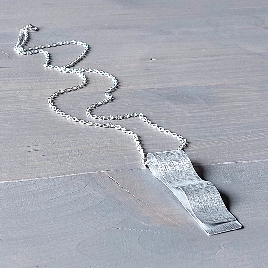 Colier EZÜSTHULLÁM -  - Artynos.ro Colier EZÜSTHULLÁM -  - Artynos.ro