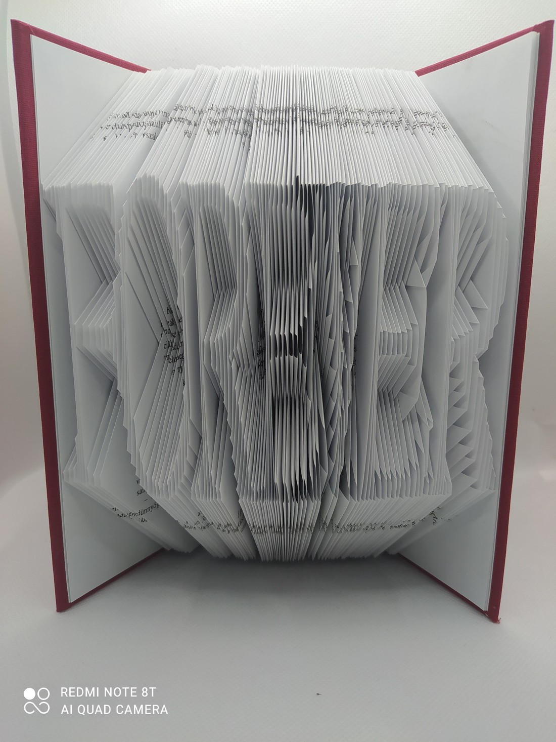 Forever (forever) sculptură de carte - casă & stil de viață - accesorii pentru decorat casa - decorațiuni de masă și decorațiuni pentru rafturi  - sculptură de carte, carte pliată - Artynos.ro