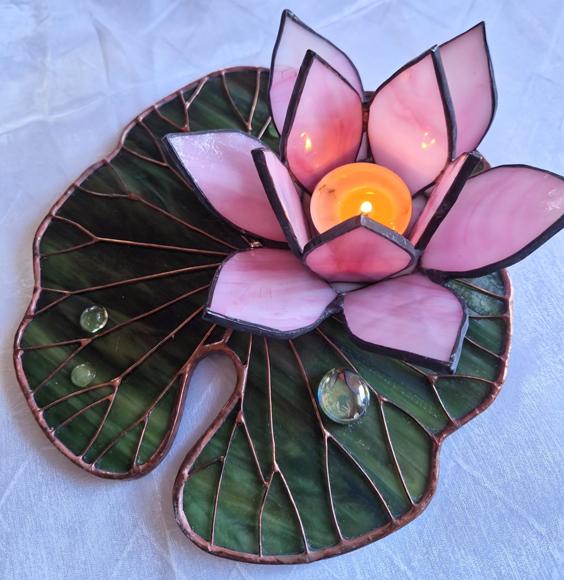 Lotus magic roz - - Artynos.ro Lotus magic roz - - Artynos.ro