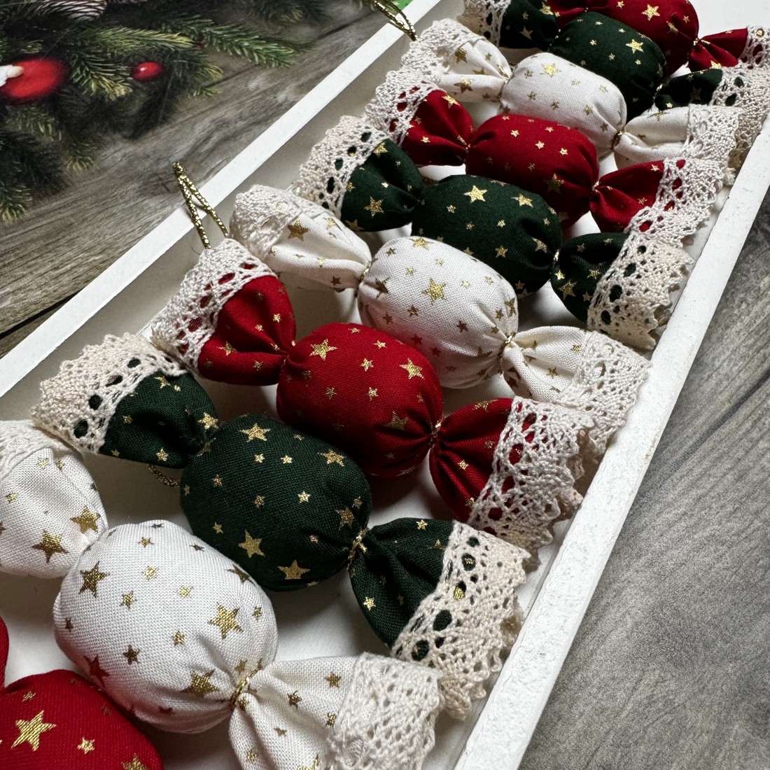 Bomboane saloane textile / set de 10/ - crăciun - decorațiuni de crăciun de casă - figurine pentru pomul de crăciun - Artynos.ro