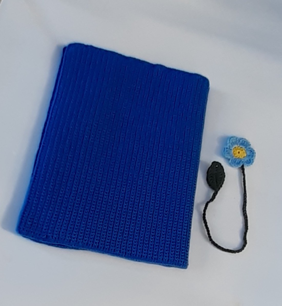 Croșetat și broderie carte capac set 100% microfibră acrilic fire carte capac + marcaj croșetat floare. -  - Artynos.ro