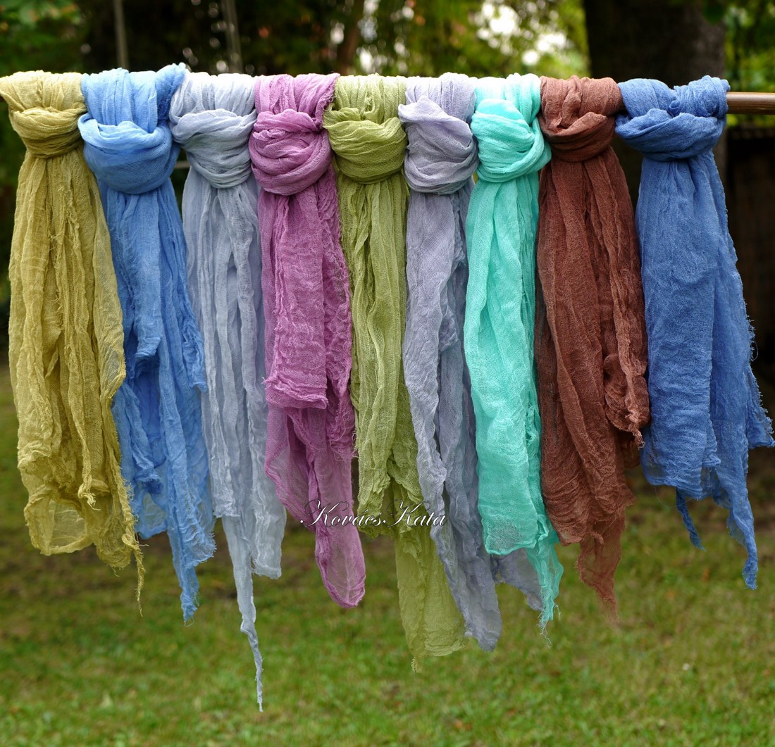 MULL-KENDŐ / portocaliu-batik - eșarfă din tifon batiked - îmbrăcăminte și modă - eșarfe, pălării, fularuri - eșarfe - Artynos.ro