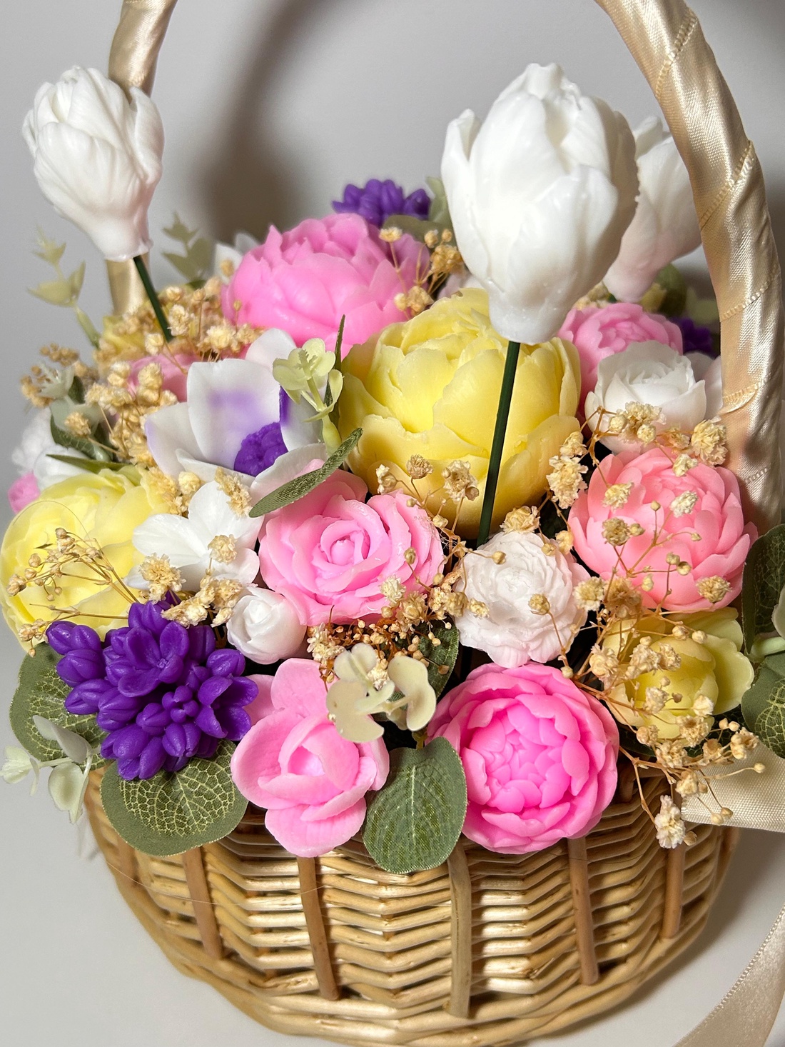 Cos cu flori din sapun - casă & stil de viață - decorațiuni de casă - accesorii florale - buchete de flori - Artynos.ro