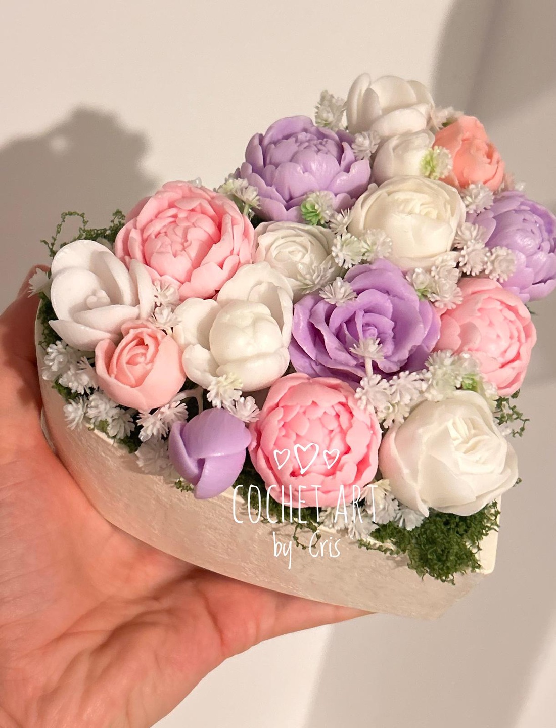 Aranjament inima din ceramica si flori parfumate din baza de sapun - casă & stil de viață - decorațiuni de casă - accesorii florale - cutii cu flori - Artynos.ro