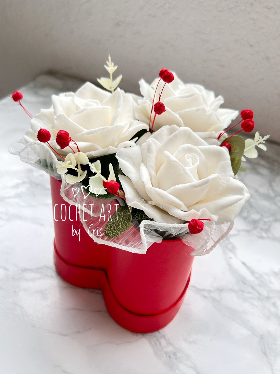 Aranjament inima cu Trandafiri din baza de sapun - casă & stil de viață - decorațiuni de casă - accesorii florale - cutii cu flori - Artynos.ro