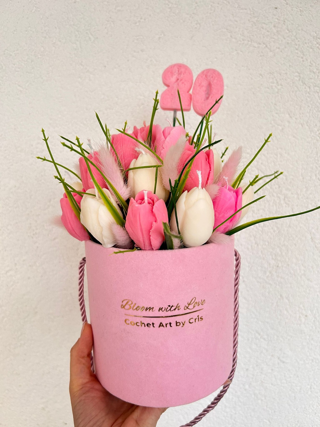 Lalele din ceara de soia in cutie de catifea - casă & stil de viață - decorațiuni de casă - accesorii florale - cutii cu flori - Artynos.ro