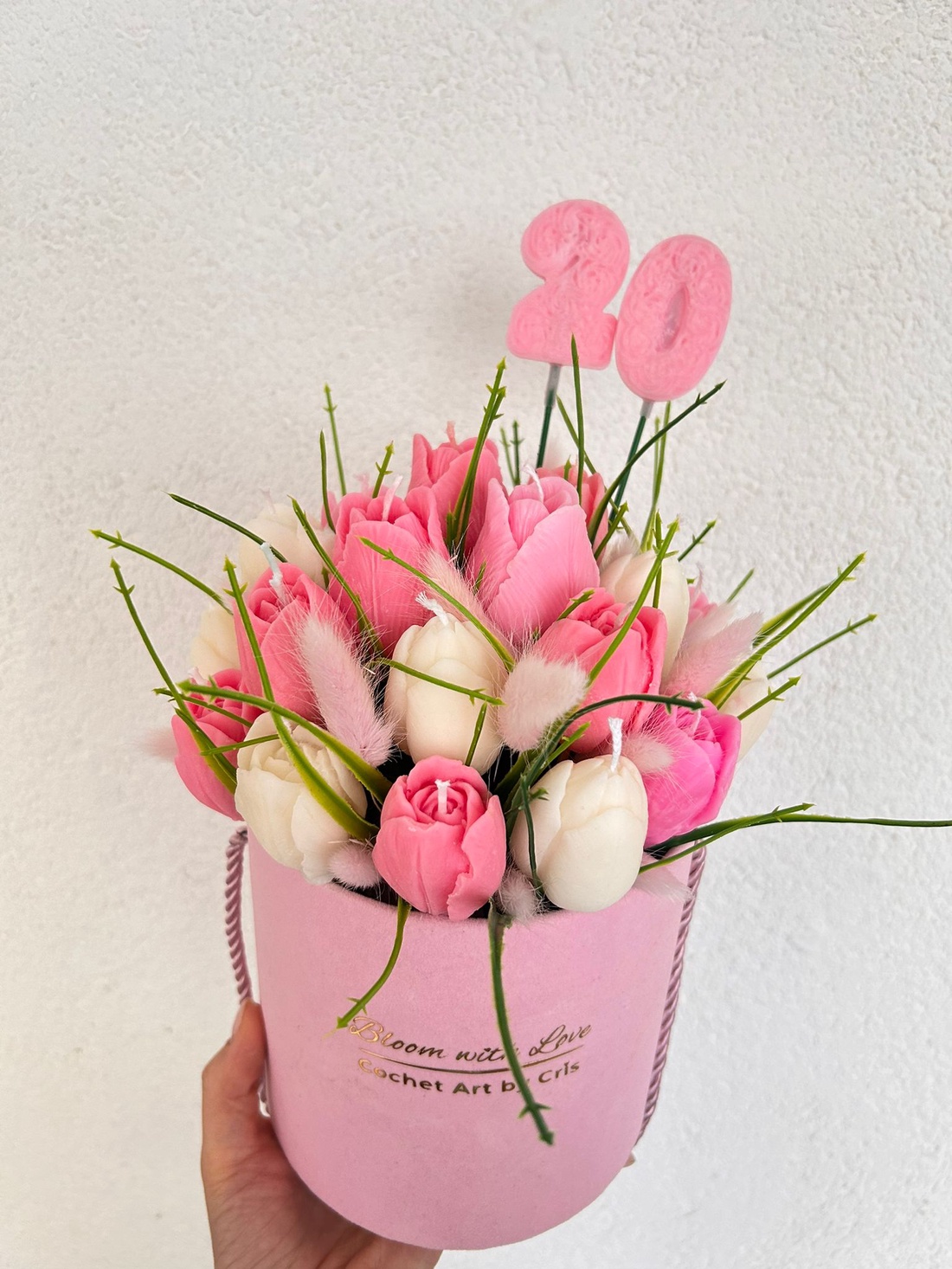 Lalele din ceara de soia in cutie de catifea - casă & stil de viață - decorațiuni de casă - accesorii florale - cutii cu flori - Artynos.ro