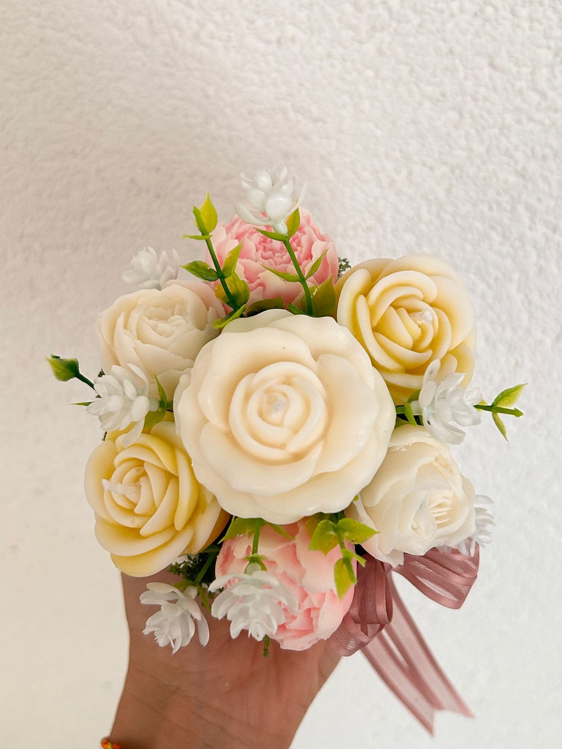 Aranjament flori de sapun in recipient ceramic - casă & stil de viață - decorațiuni de casă - accesorii florale - buchete de flori - Artynos.ro