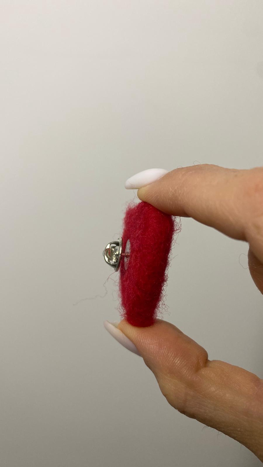 Mărțișor broșă � Inimă cu fundiță - bijuterii - mărțișor - Artynos.ro