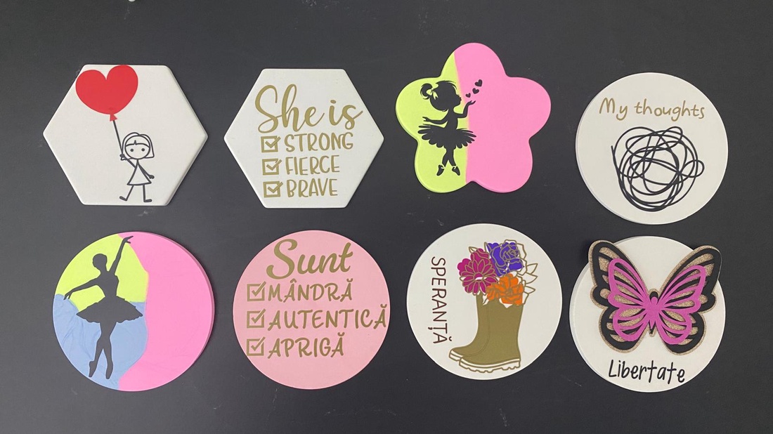 Mărțișor broșă - hexagon 5 cm - Balon Inimă - bijuterii - mărțișor - Artynos.ro