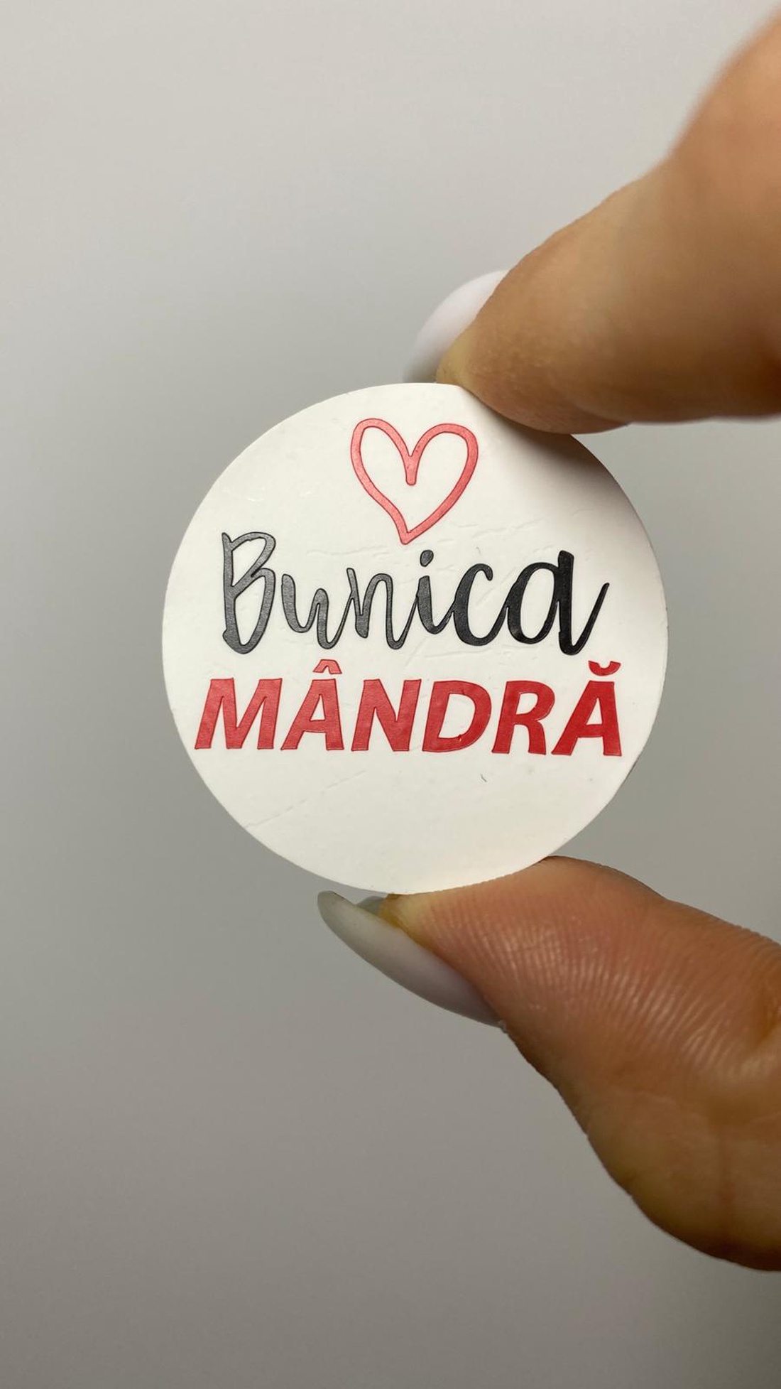 Mărțișor broșă - 3.5 cm - Bunica COOL - bijuterii - mărțișor - Artynos.ro