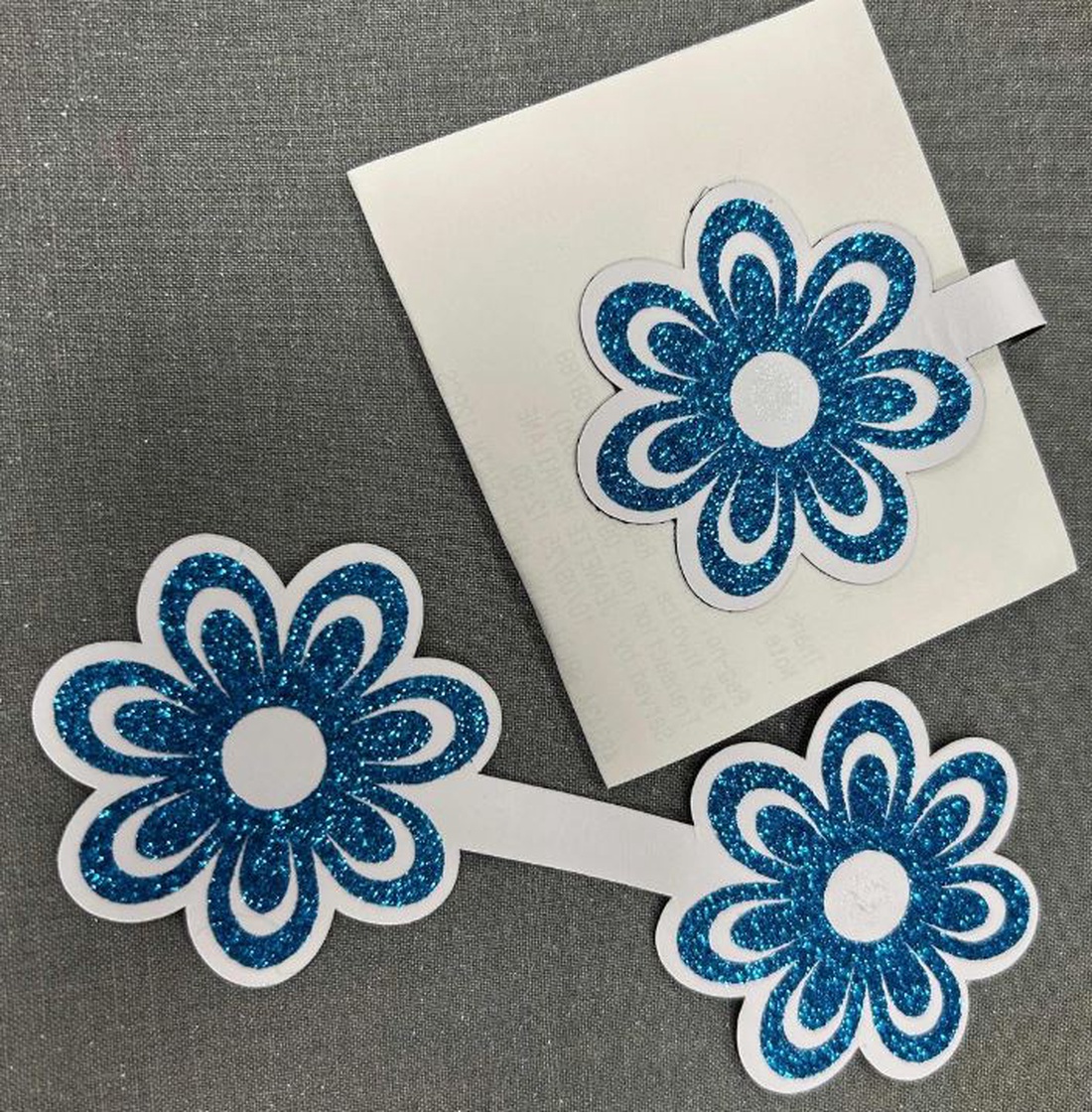 Mărțișor semn de carte magnetic - bijuterii - mărțișor - Artynos.ro