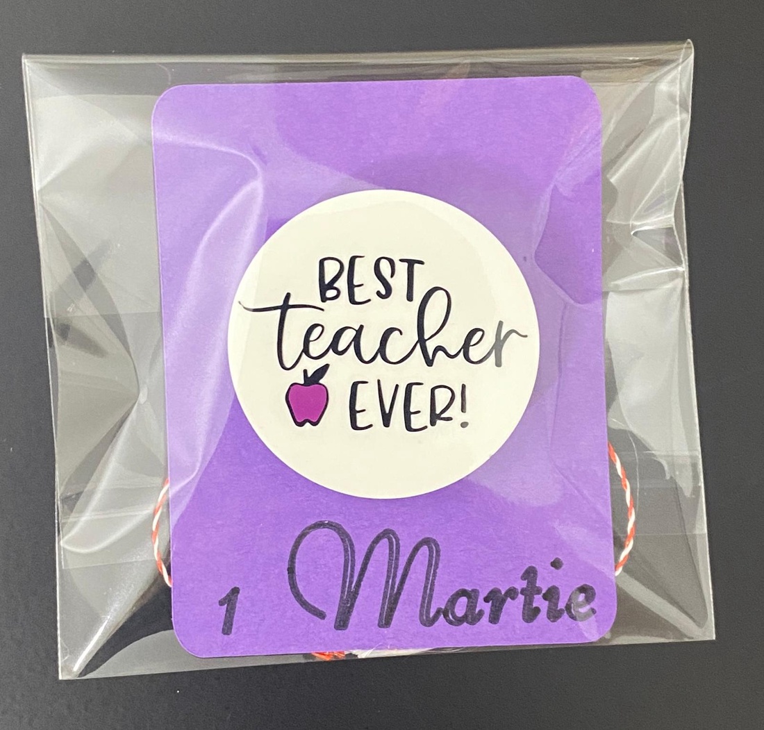 Broșă - Best Teacher Ever - bijuterii - broșe - Artynos.ro