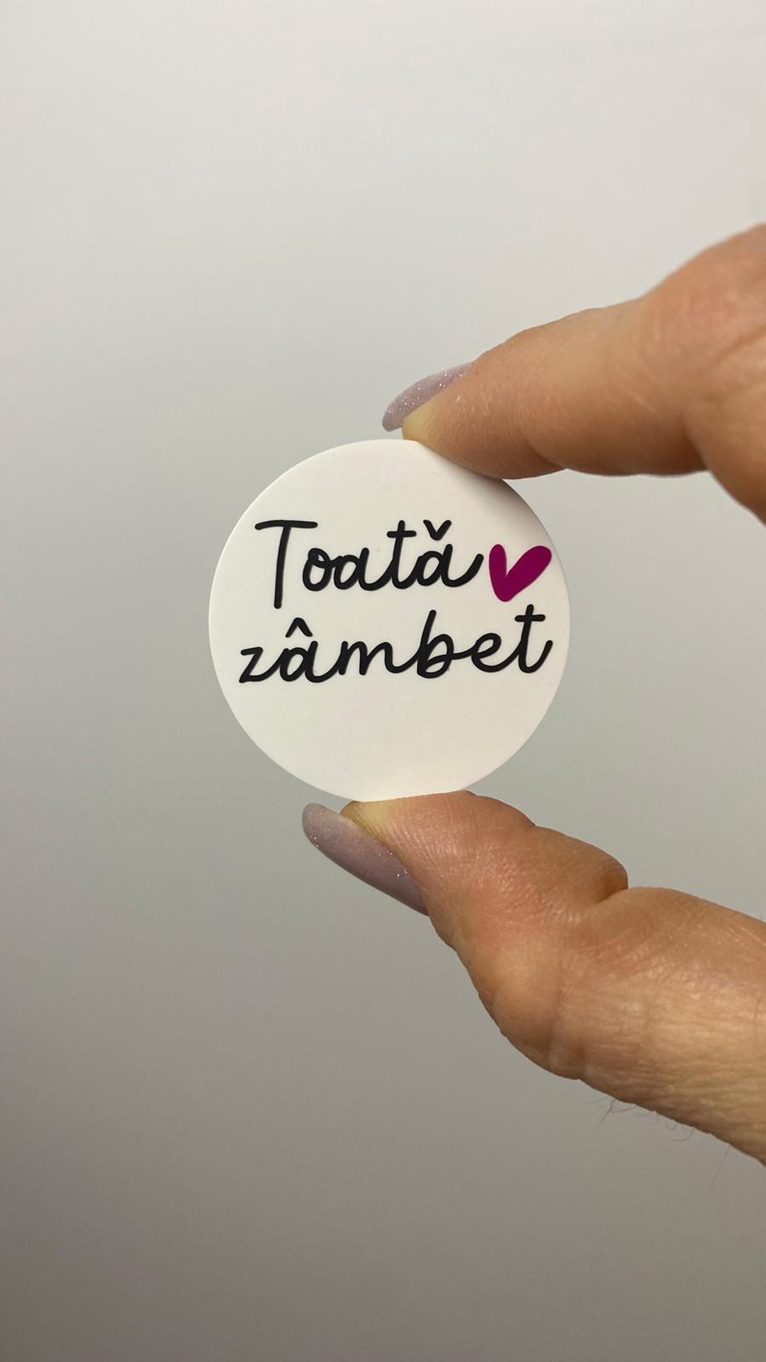 Broșă - 3.5 cm - Toată zâmbet - bijuterii - broșe - Artynos.ro