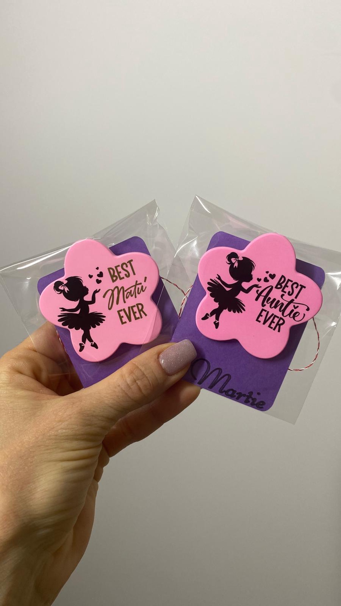 Broșă - formă de floare - Balerina mica - bijuterii - broșe - Artynos.ro