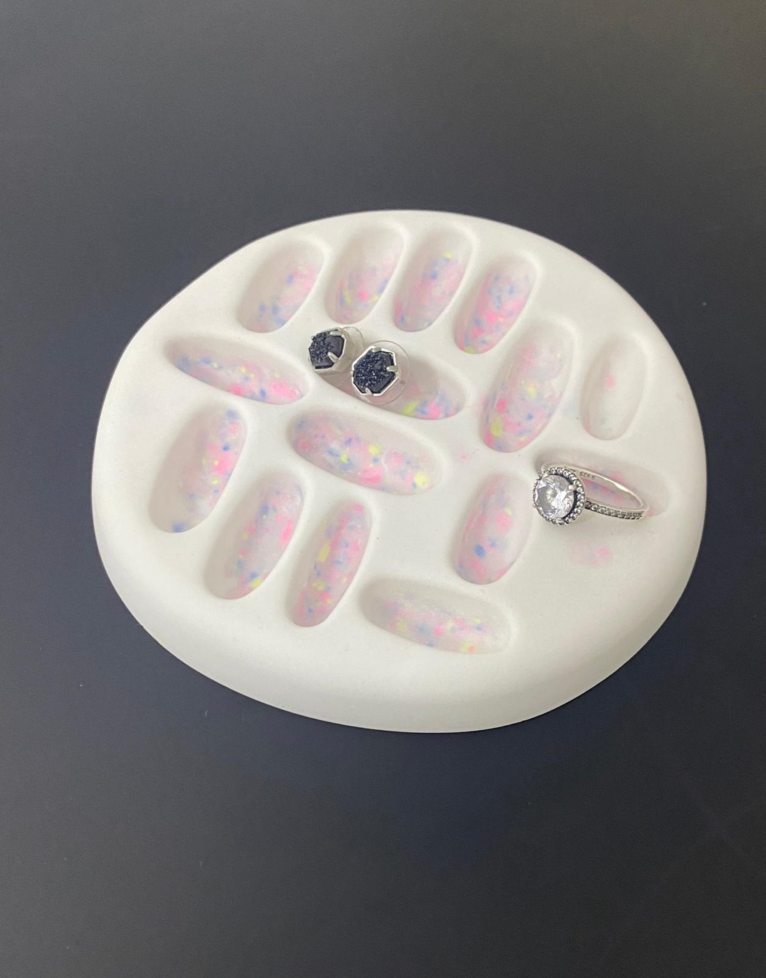 Suport bijuterii � model terrazzo (realizat manual) - bijuterii - suporturi și cutii de bijuterii - stand bijuterii - Artynos.ro