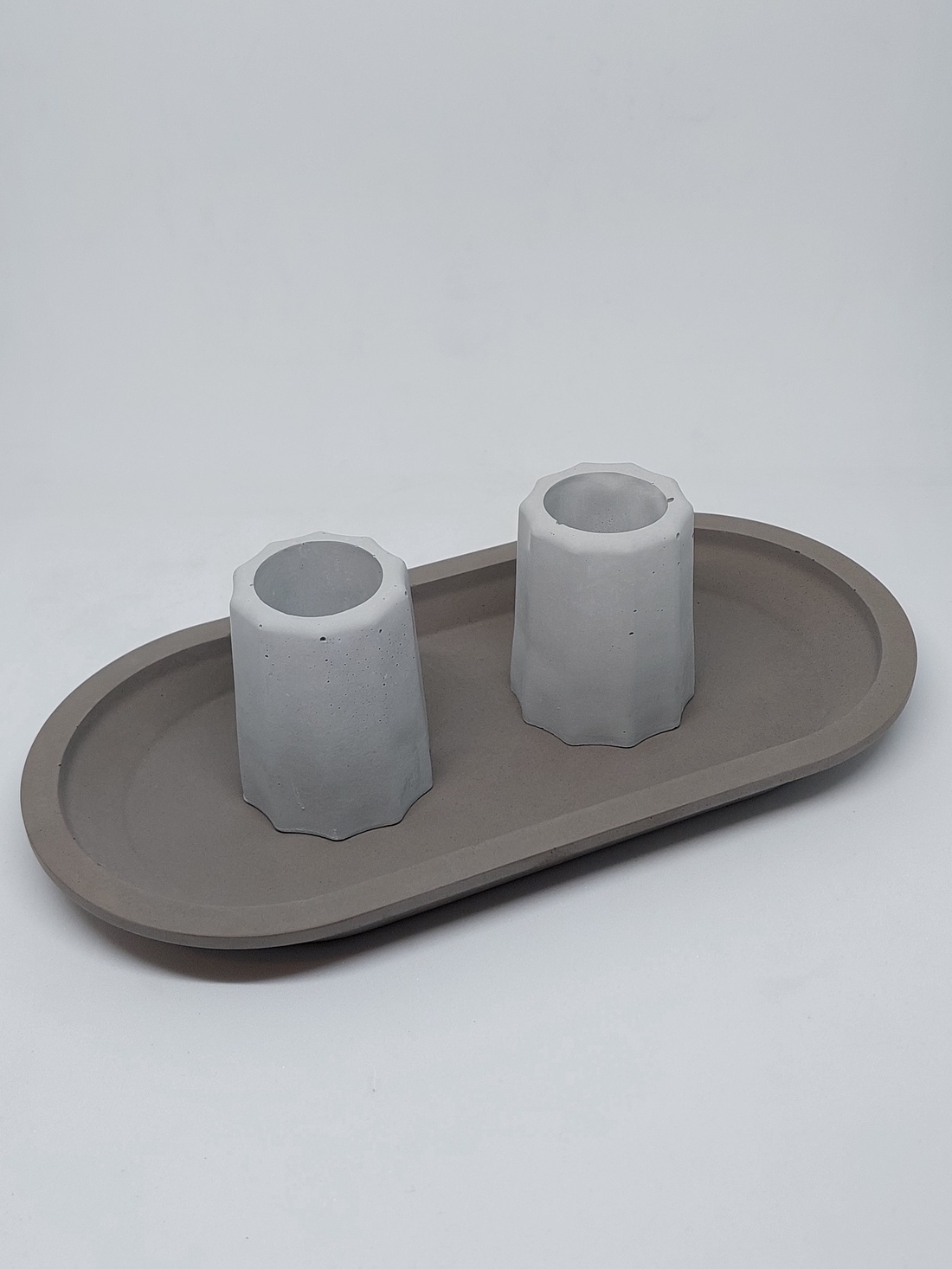 Beton szürke színű fogkefe tartó, ceruza tartó, mini váza betonból - casă & stil de viață - accesorii pentru decorat casa - decorațiuni de masă și decorațiuni pentru rafturi - boluri din ceramică, boluri decorative - Artynos.ro Beton szürke színű fogkefe tartó, ceruza tartó, mini váza betonból - casă & stil de viață - accesorii pentru decorat casa - decorațiuni de masă și decorațiuni pentru rafturi - boluri din ceramică, boluri decorative - Artynos.ro