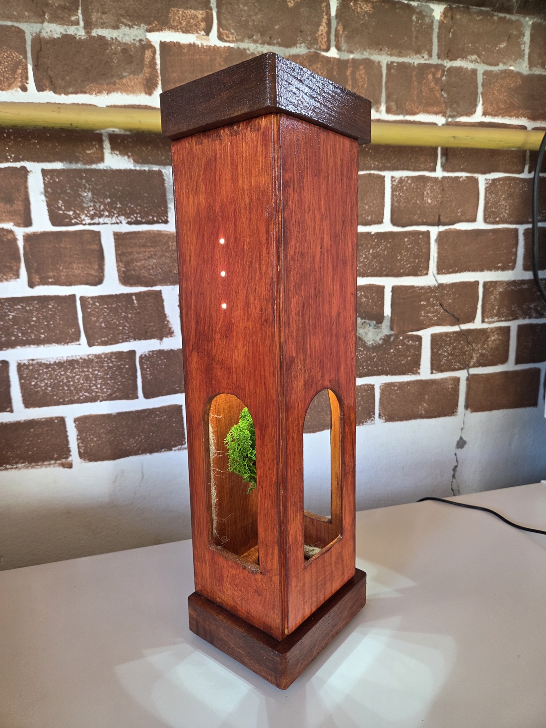 Lampa Ambientală Copacul Vieți � Lemn Masiv si Licheni Stabilizați - casă & stil de viață - lămpi și corpuri de iluminat - tablouri cu leduri - Artynos.ro