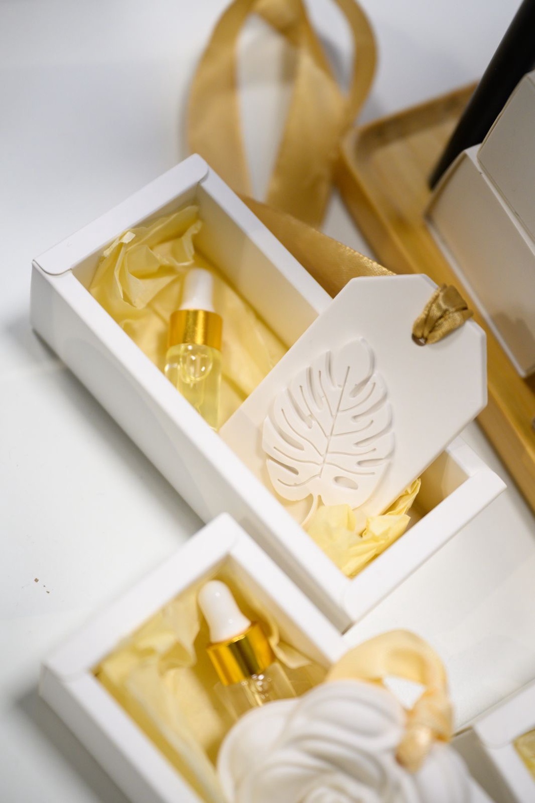 Tableta Parfumata Din Ceramica, Parfum Mosc - casă & stil de viață - lumânări, parfumuri, arome - difuzor de arome - Artynos.ro