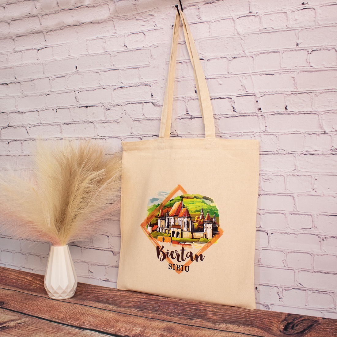 Sacosa din bumbac, suvenir, Biserica Fortificata Biertan, Sibiu - genți și portofele - geantă pentru cumpărături - totebaguri - Artynos.ro