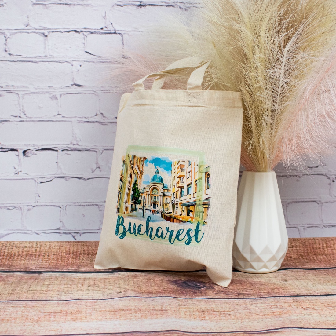 Sacosa din bumbac, suvenir, Palatul CEC Bucuresti (vedere din Centrul Vechi), dimensiune 22 x 26 cm - genți și portofele - geantă pentru cumpărături - totebaguri - Artynos.ro