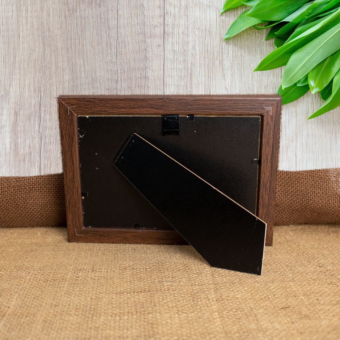 Tablou suvenir din lemn, gravat, Castelul Cantacuzino, Busteni, dimensiune 10 x 15 cm, rama inclusa - casă & stil de viață - decorațiuni de casă - picturi murale - artă de perete din lemn - Artynos.ro