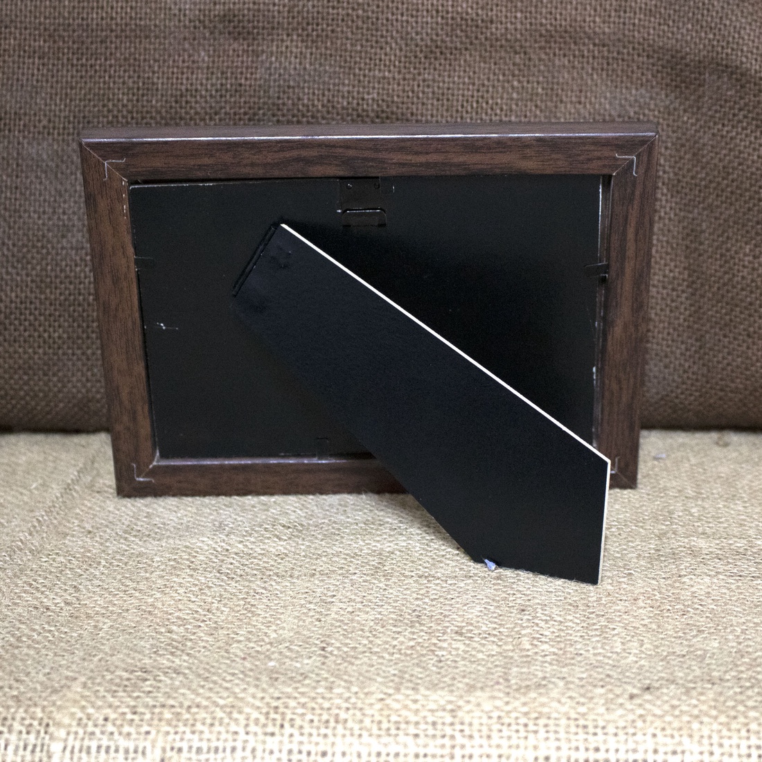 Tablou suvenir din lemn, gravat, Muzeul National Brukenthal Sibiu, dimensiune 10 x15 cm, rama inclusa - casă & stil de viață - decorațiuni de casă - picturi murale - artă de perete din lemn - Artynos.ro