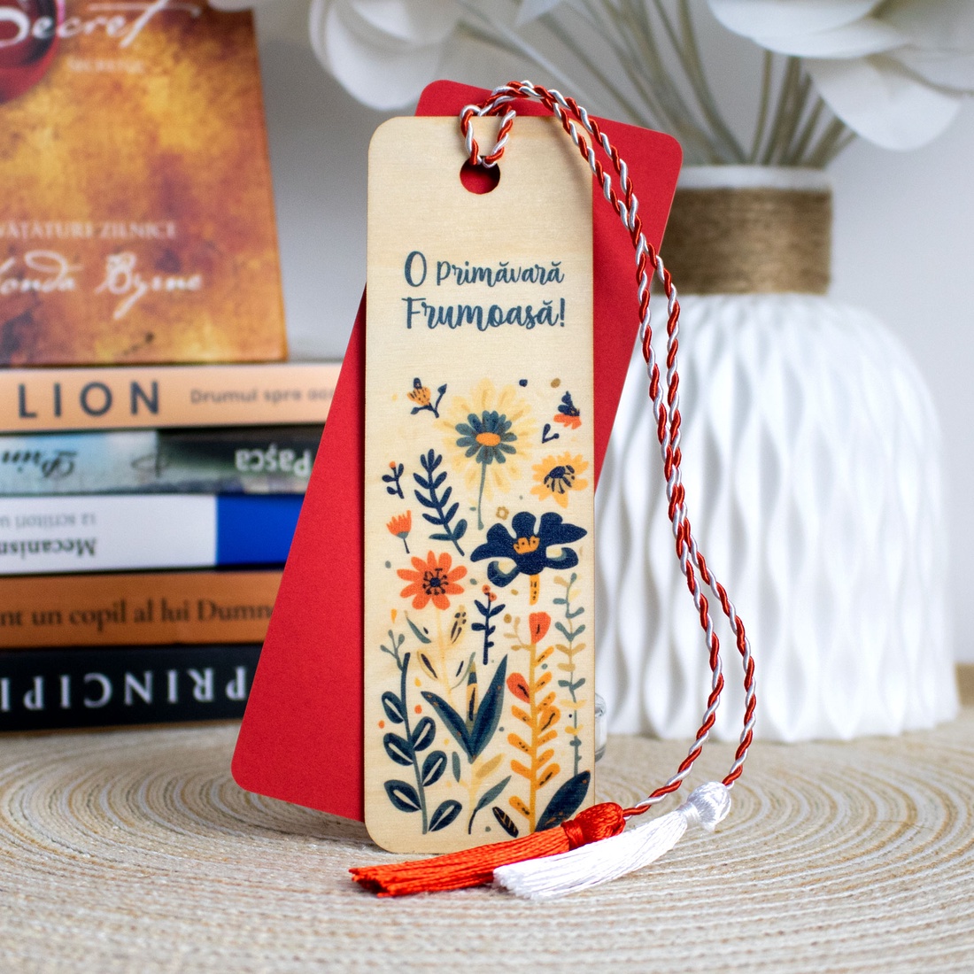 Martisor din lemn, semn de carte, Bine ai venit primavara - bijuterii - mărțișor - Artynos.ro